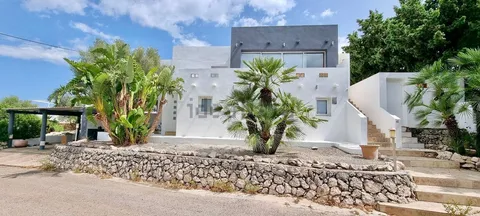 House 120 m² in Orba