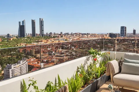 Wohnung 174 m² in Madrid