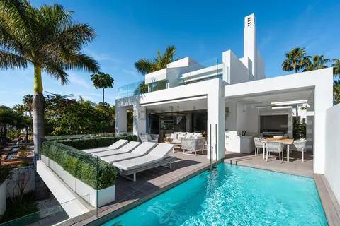Haus 442 m² in Marbella