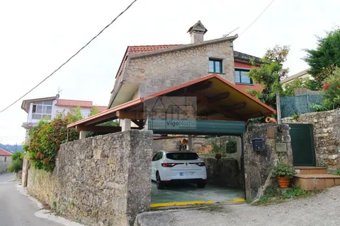 Maison 240 m² à Moaña