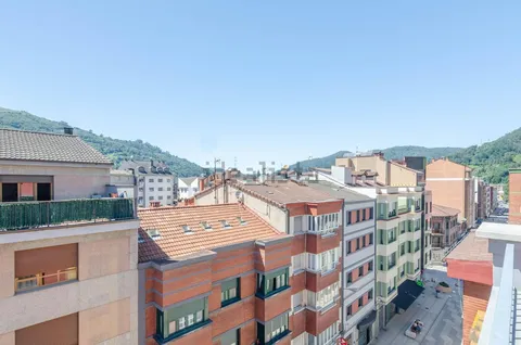 Appartement 71 m² à Mieres