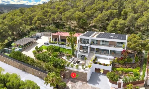 House 720 m² in Santa Eulària des Riu (2/9)
