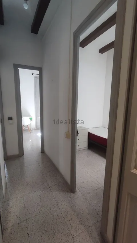 Quarto para alugar, Barcelona (3/22)