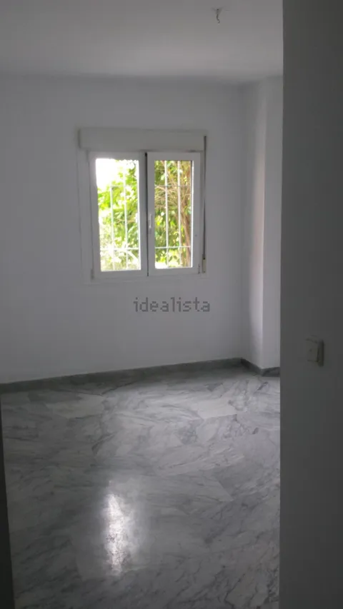 Flat 86 m² in Seville