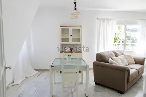 Habitació de lloguer, Espartinas