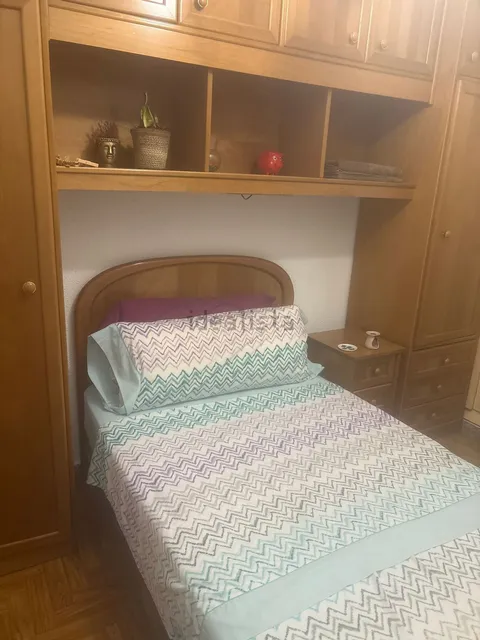 Quarto para alugar, Mieres