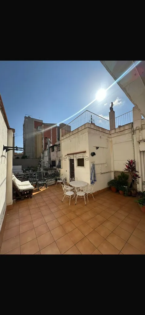 Habitació de lloguer, Barcelona (2/5)