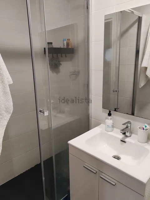 Habitació de lloguer, Madrid (2/7)