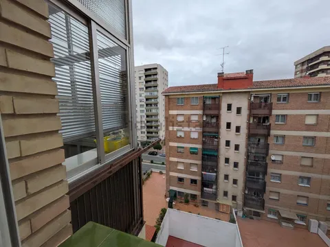 Apartamento 130 m² em Logroño