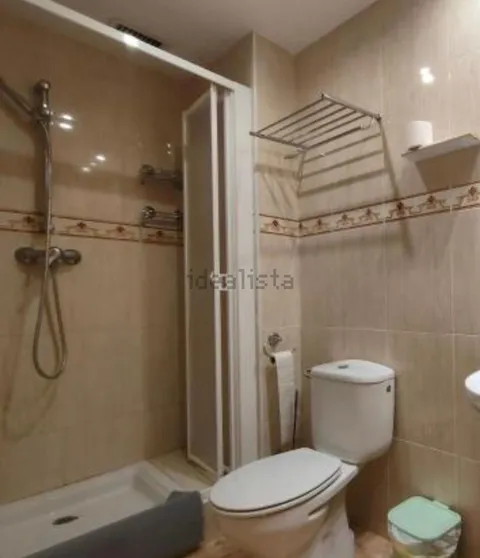 Habitació de lloguer, el Vendrell (2/2)