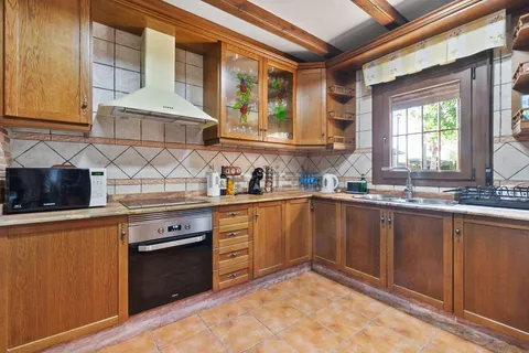 Casa de 395 m² a Onil
