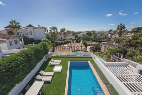 Casa de 350 m² en Marbella