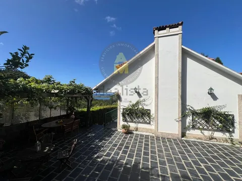 Haus 290 m² in Ferrol
