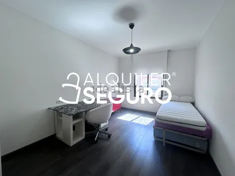 Flat 105 m² in Valencia (2/19)