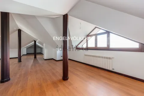 Casa 425 m² a Vigo