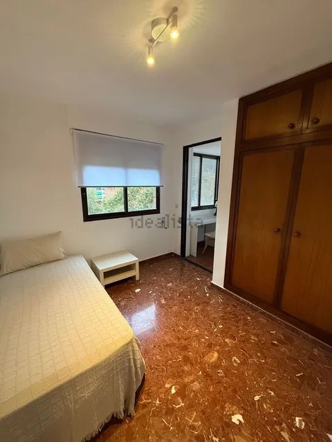 Chambre à louer, Valence