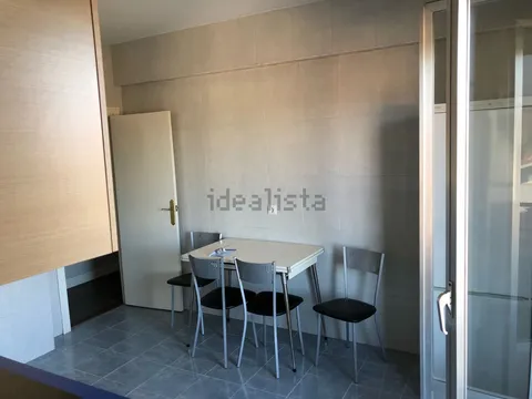 Room for rent, Sondika