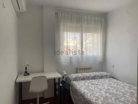 Кімната в оренду, Madrid