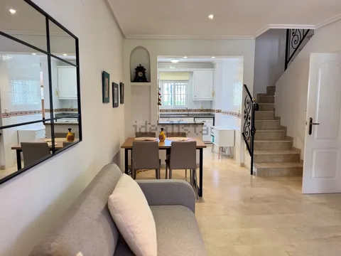 Casa de 120 m² a Oriola
