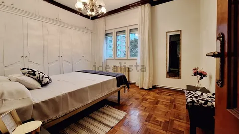 Pis de 90 m² a Oviedo