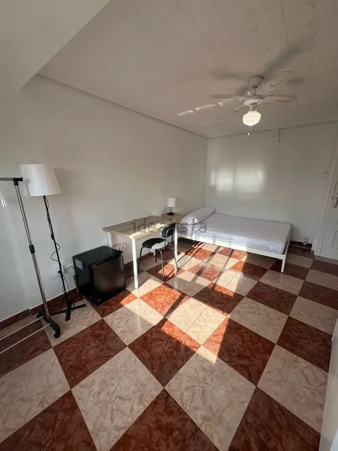 Chambre à louer, Manises