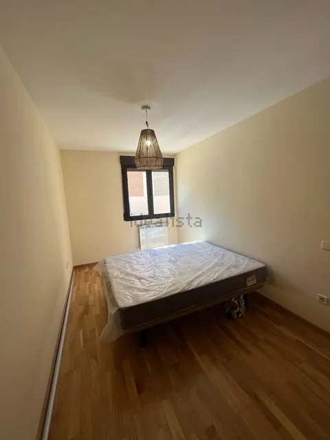 Pis de 77 m² a Bernuy de Porreros (3/31)