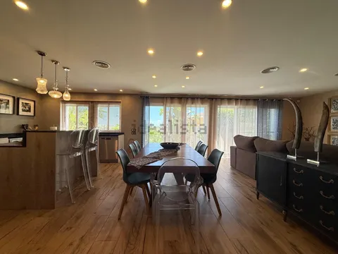 Casa de 150 m² en Camarles