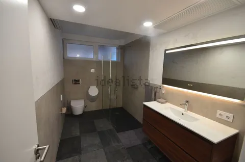 Wohnung 136 m² in Madrid