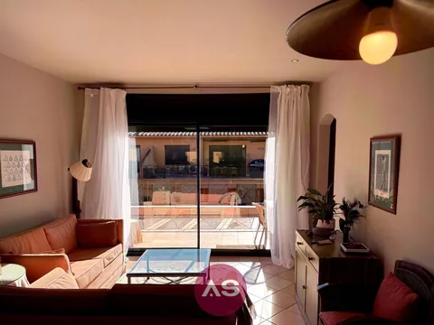 Apartamento 76 m² em Navata (2/17)