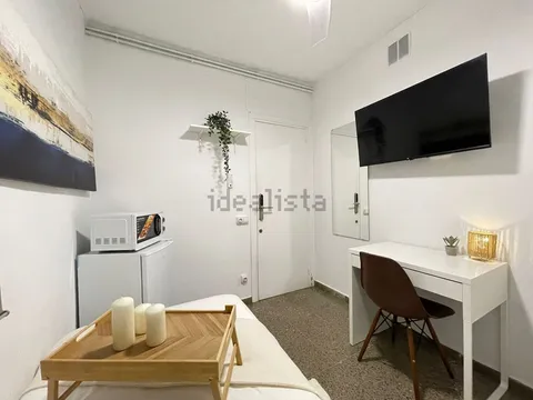 Habitació de lloguer, Barcelona (2/5)