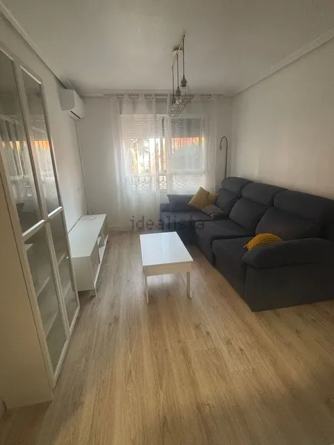 Piso de 70 m² en Almería