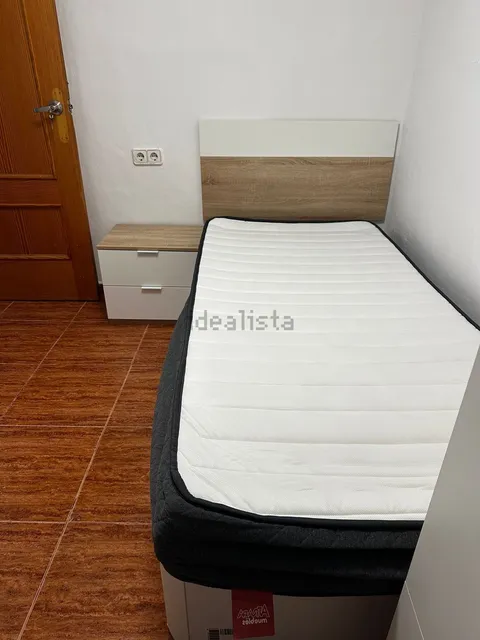 Habitació de lloguer, Alzira