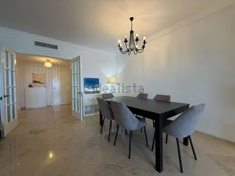 Pis de 192 m² a Estepona