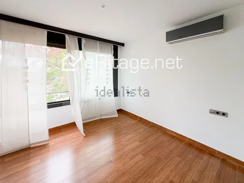 Casa de 277 m² a l'Hospitalet de Llobregat