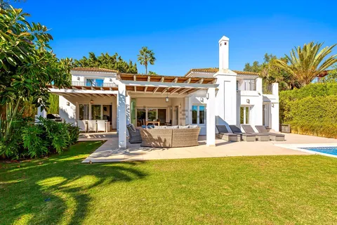 Casa de 303 m² a San Roque