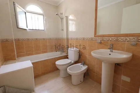 Casa de 110 m² a Oriola