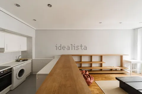 Pis de 80 m² a Pamplona