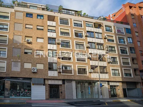 Pis de 100 m² a Alacant