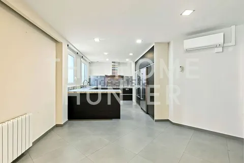 Квартира 261 м² в Барселоне
