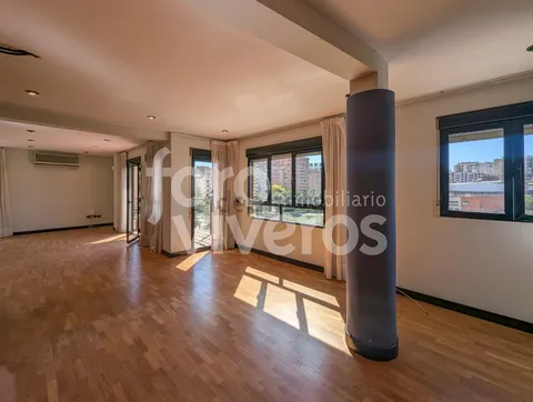 Apartamento 216 m² em València (2/47)