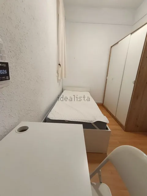Quarto para alugar, Barcelona (4/12)