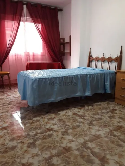 Piso de 90 m² en Granada