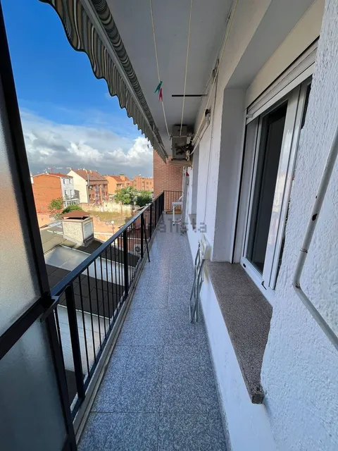 Room for rent, Madrid