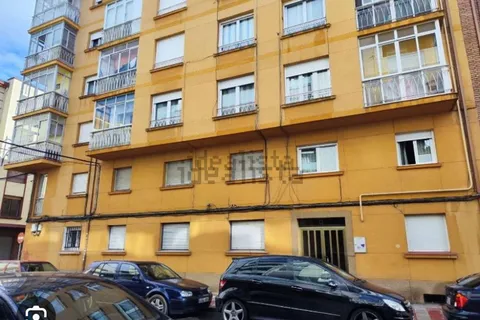Habitació de lloguer, Lleó