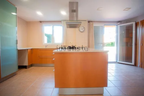 Casa de 239 m² a Paterna