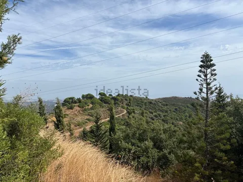 Haus 400 m² in Estepona