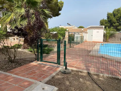 Casa de 190 m² a Oriola