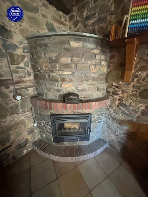 Casa de 92 m² a Noceda del Bierzo