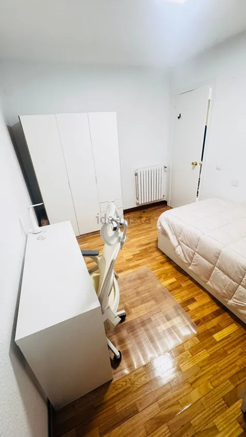 Habitació de lloguer, Valverde de la Virgen