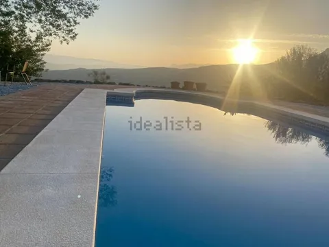 Flat 165 m² in Alcaucín